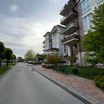 Берегова вул., 11