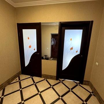 Здається 1 кімнатна в новобудові р-н Корбутвка.На короткий термін.