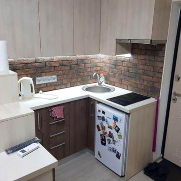 Власник. Здам окрему кімнату-студію з євроремонтом в центрі