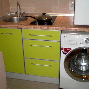 Сдам студию ( гостинку ) м. Архитектора  Бекетова ул. Дарвина 20