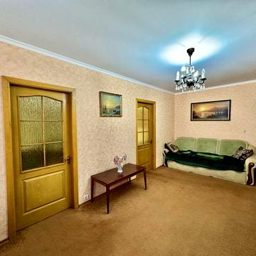 Продаж 4К квартири на Металургів