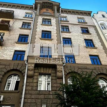 Банкова вул., 3