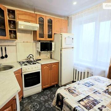 Довгострокова оренда 2к Квартира Фабрично-Заводська вулиця