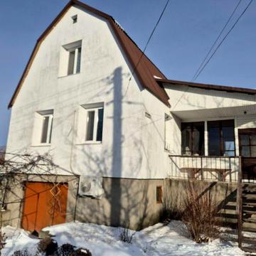 Добротний будинок з 3 видами опалення