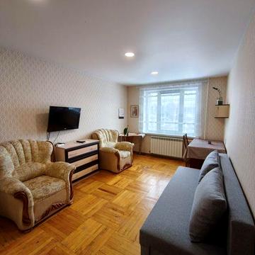 Оренда 1 кімнатної квартири по вулиці Клавдієвська. Дуже тепла! Вільна