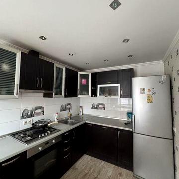 Оренда 3-кімнатної квартири вул. Симона Петлюри