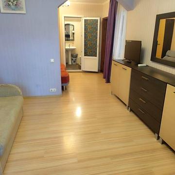 От Хозяина 1-я квартира с парковкой в частном секторе Адмиральский пр-