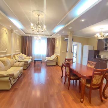 Урлівська вул., 11