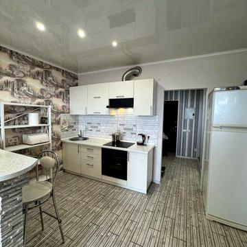 Сдаю однушку- студию  Ривьера