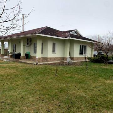 Продам будинок з червоної цегли! 13 соток . Від власника .