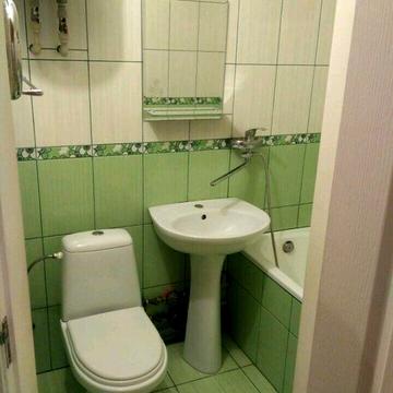 Сдаётся от собственника, без комиссии  1 ком.кв-ра в Космическом р-не.