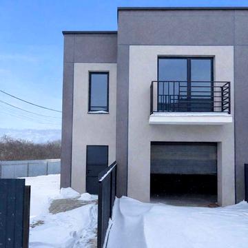 Продається ЗДАНИЙ ЗОВНІШНІЙ таунхаус біля річки та гір/Ділянка 3 сотки