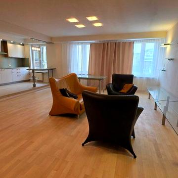 Продаж 3-к. квартири 141 м², вул. Назарівська, Відеоогляд, без %