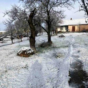 Будинок 53 Кв м + земельні ділянки 51 сотка