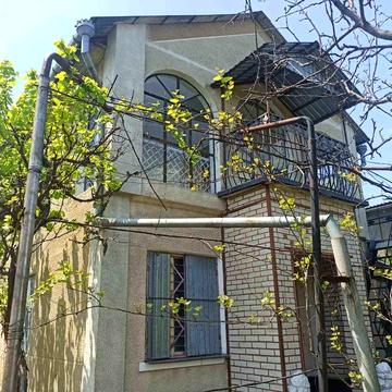 Продам дом в Алтество с удобствами и документами!