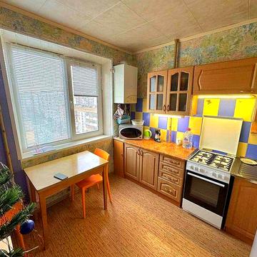 2 Кімнатна.Вул.Незалежності(Попова).біля Ринка.