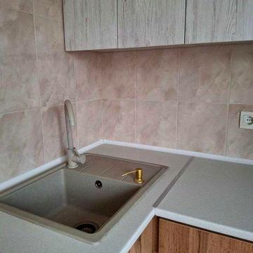 Сдам 1 к кв Бородинский м-н ул.Товарищеская (ост.ТЦ "Континент")