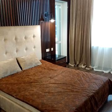 Нагірна вул., 18/16