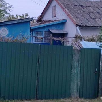 Продати частину хати в с. Савини Чернігівської області