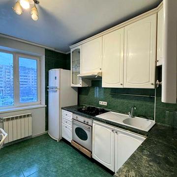 Без% Продаж 3-к квартири 68м2 Оболонский пр-т 34, 4 поверх, Оболонь