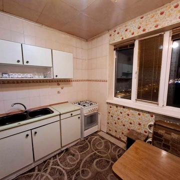 Сдам свою 1 комнатную квартиру метро Студенческая, ул.  Широнинцев 55