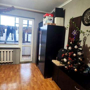 Продам 1 комн.квартиру .Левый берег .г.  Каменское.Дн-вская обл