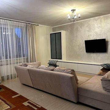 Оренда 1/2 доброго будинку на Роші