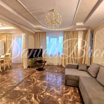 Аренда 4 комнатная квартира ЖК Диамант генератор есть