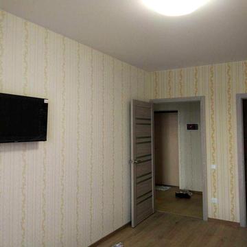 Здам 2 кімнатну кв в центрі  на любий термін для 2-4 хлопців або сімї