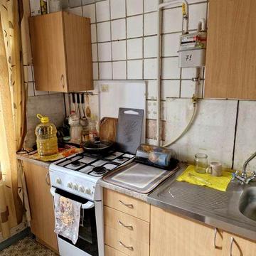 Продам  2-кімнатну, квартиру Алмазний!!