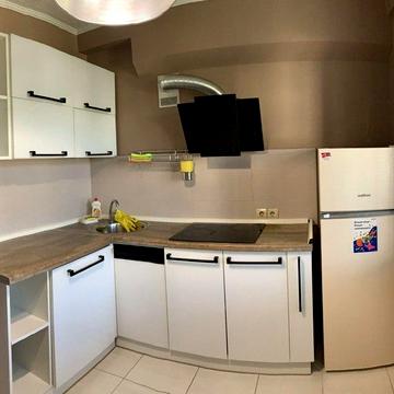 Оболонський просп., 37