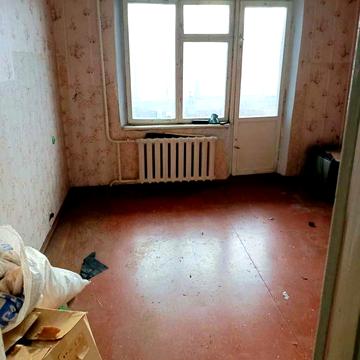 Двокімнатна квартира під ремонт на Виставці