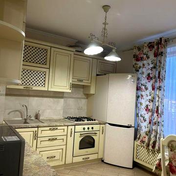 1  кімнатна  Новобудова ,  інд. опалення,   Покровський  Собор