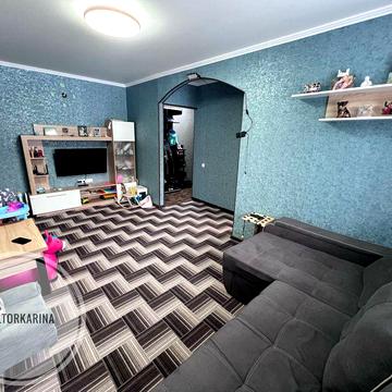 Продаж 3к квартири Космонавтів/3 поздовжня на 1 поверсі з 3