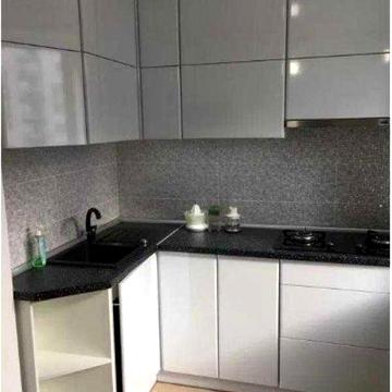 Продаеться 1 кімнатна квартира в Харкові.