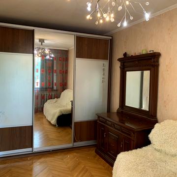 23 Серпня вул., 49б