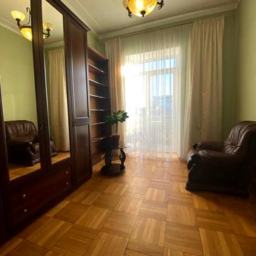 Успенська вул. (Чичерина), 56