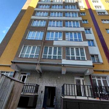 Чернівціжитлобуд продається новобудова