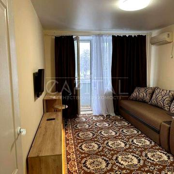 Продаж квартири Центр 3,2 стеля, Світло зажди, Шевченківський район