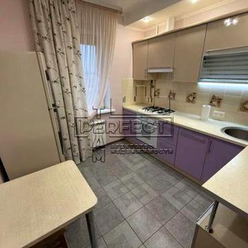 Продаж 1к квартири Зої Гайдай 9/8 / Зои Гайдай 9/8