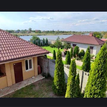 Сдам двухэтажный дом в Новоселовке