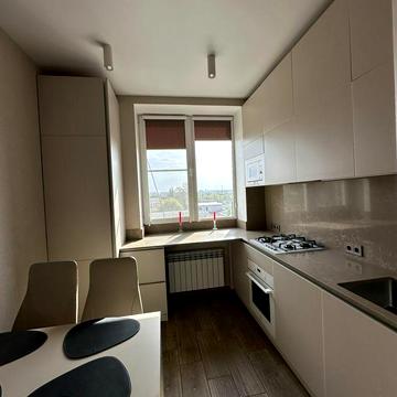 Москалівська вул. (Жовтневої Революції), 92