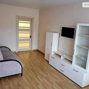 Довгострокова оренда 2к Квартира Коновальця Євгена вулиця