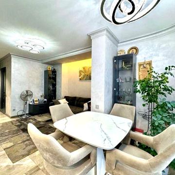 Собственник! 2х комн. 70 кв.м. Граф на Азарова. Ремонт.Без комиссии. ЖК Граф на Азврова