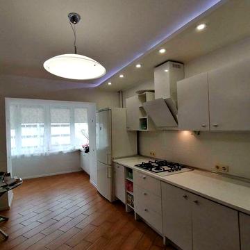 Продам 2 ком.квартиру на Армейской-Маршала Говорова