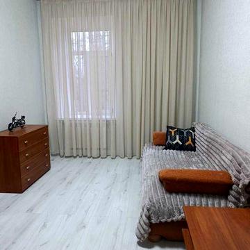 Продам 3 ком. квартиру в центре города на ул. Нежинской.