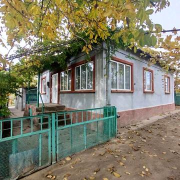 Дом в Шабо в центре