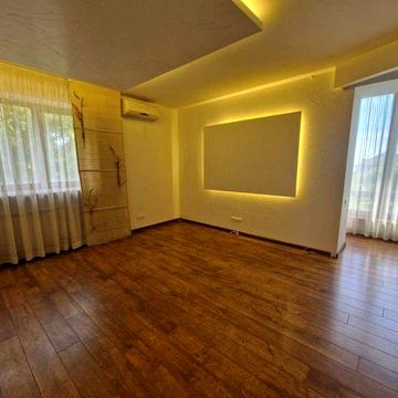 Трёхкомнатная квартира - первая линия моря, есть Видео обзор