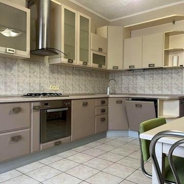 Продається 3 кімн квартира Грушевського 15 Бровари