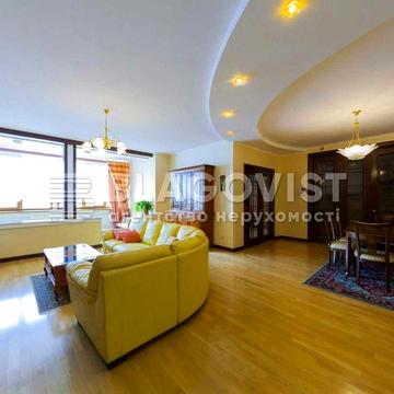 Ярославів Вал, метро Золоті Ворота